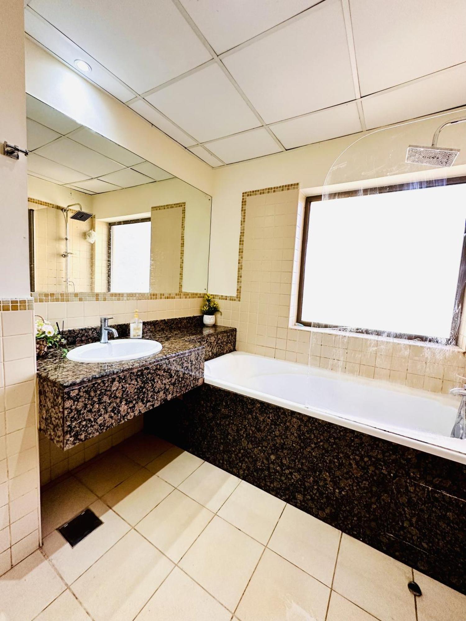 The Aero Hostel ดูไบ ภายนอก รูปภาพ