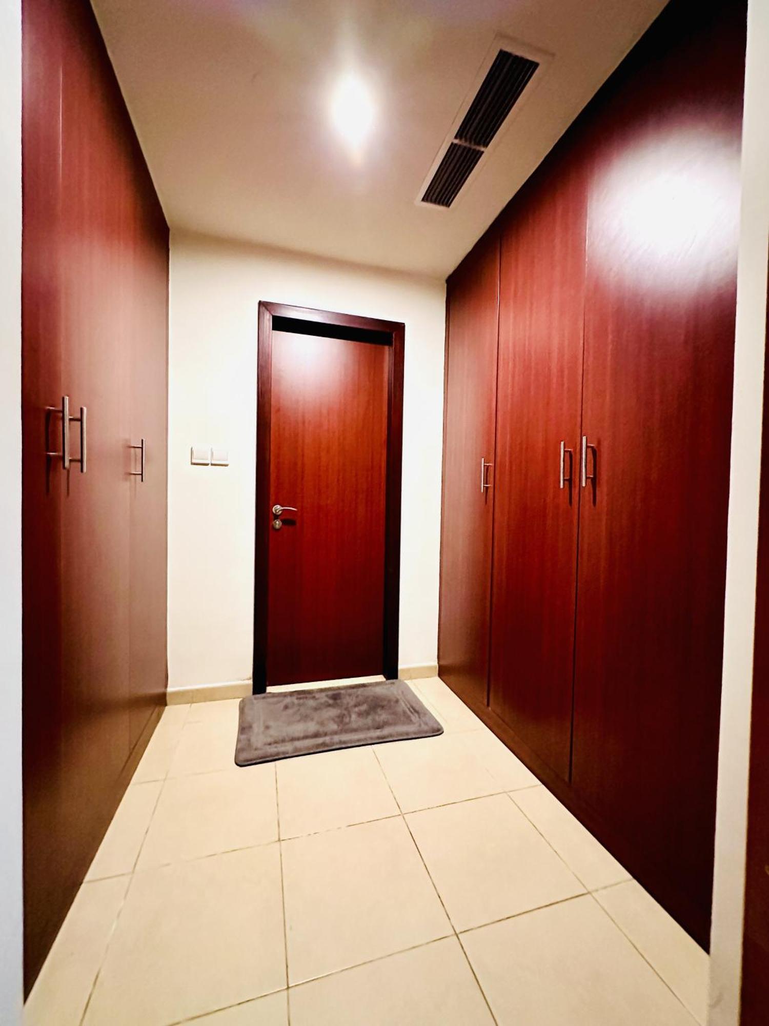 The Aero Hostel ดูไบ ภายนอก รูปภาพ